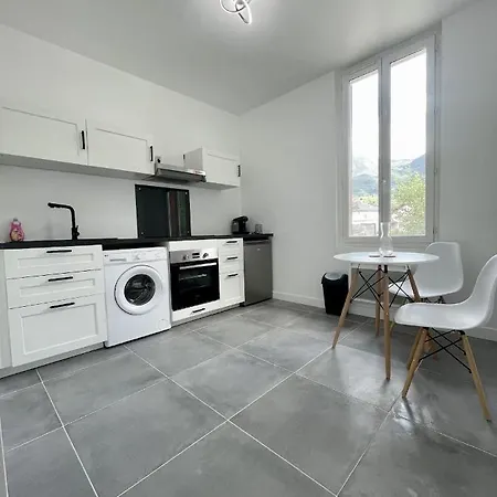 Pyreneen * פיירפיט-נסטאלה